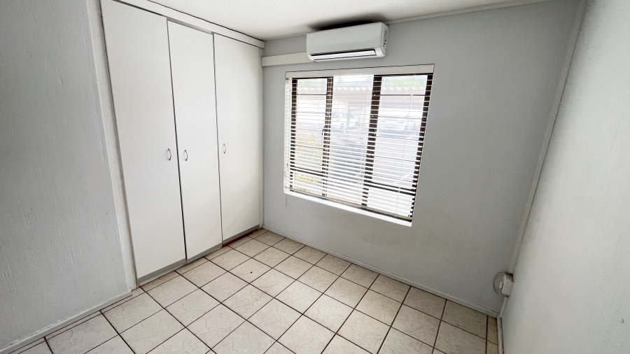 2 Bedroom Property for Sale in Umhlanga KwaZulu-Natal