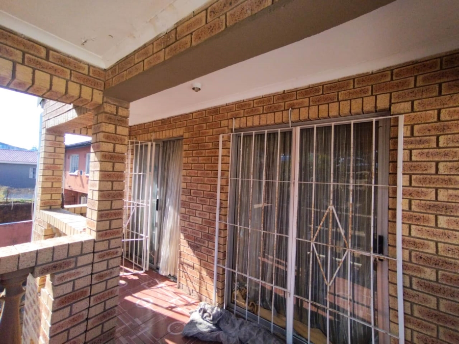 3 Bedroom Property for Sale in Northcroft KwaZulu-Natal