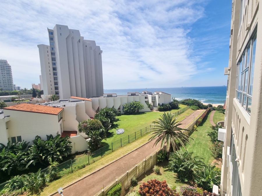 2 Bedroom Property for Sale in Umhlanga KwaZulu-Natal