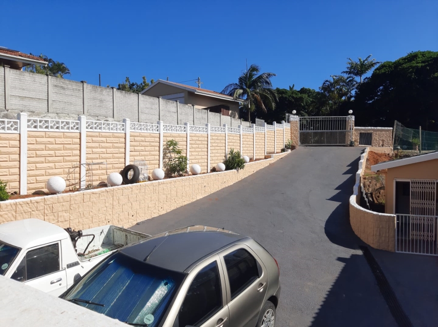 To Let 4 Bedroom Property for Rent in Bluff KwaZulu-Natal