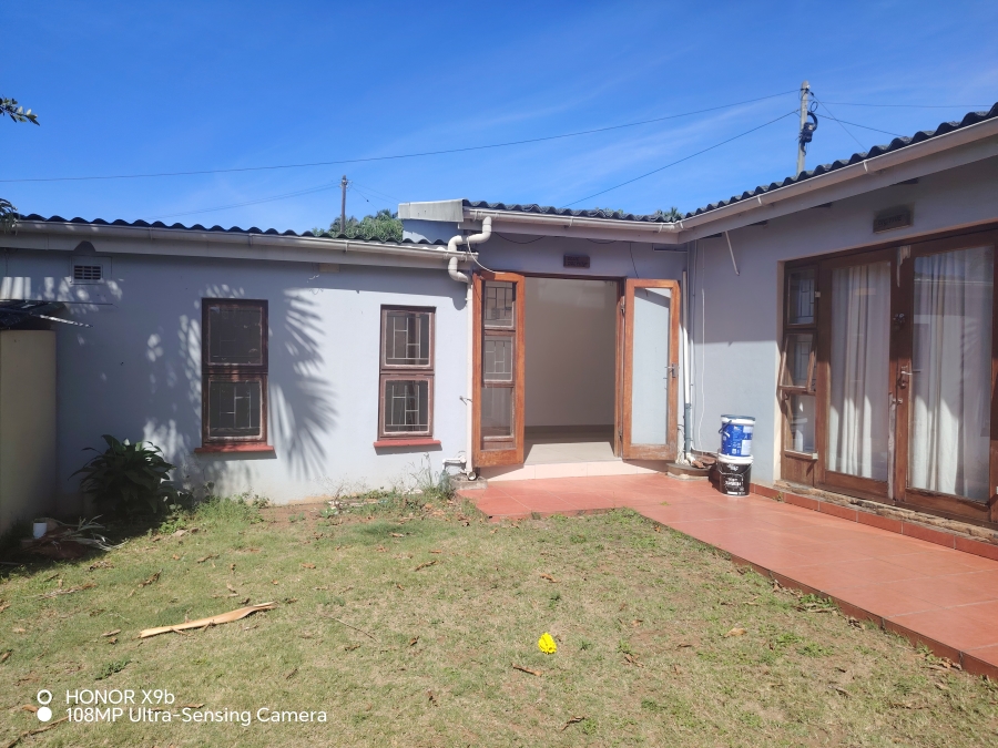 To Let 1 Bedroom Property for Rent in Bluff KwaZulu-Natal