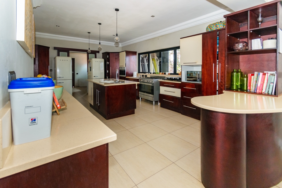 5 Bedroom Property for Sale in Salt Rock KwaZulu-Natal