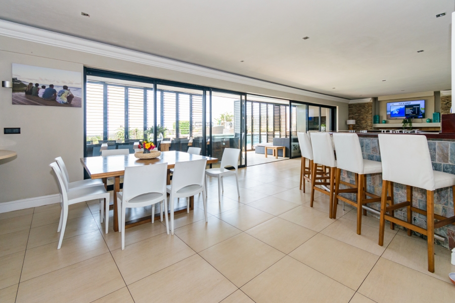 5 Bedroom Property for Sale in Salt Rock KwaZulu-Natal
