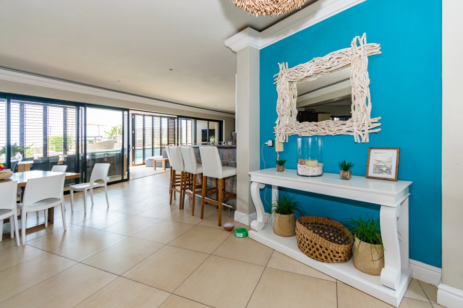 5 Bedroom Property for Sale in Salt Rock KwaZulu-Natal