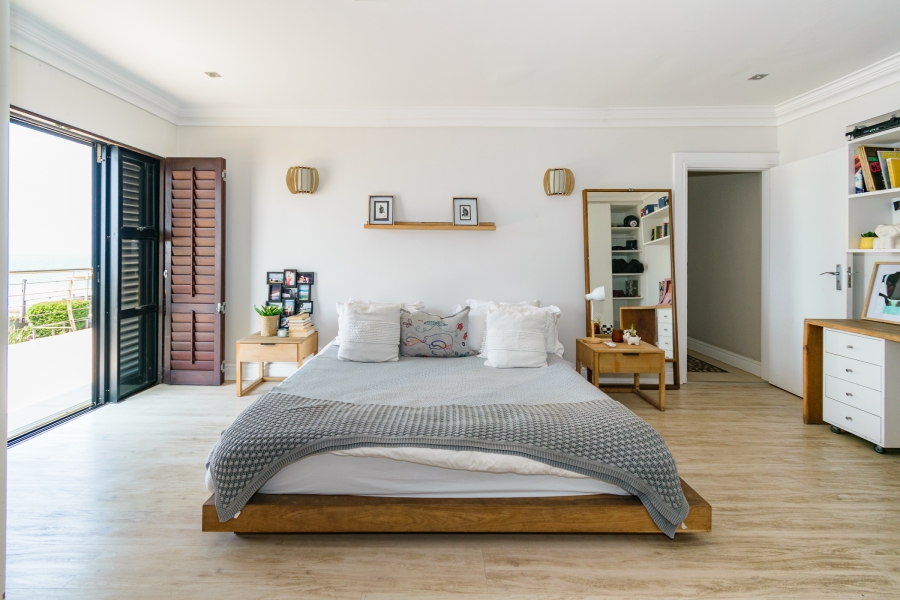 5 Bedroom Property for Sale in Salt Rock KwaZulu-Natal