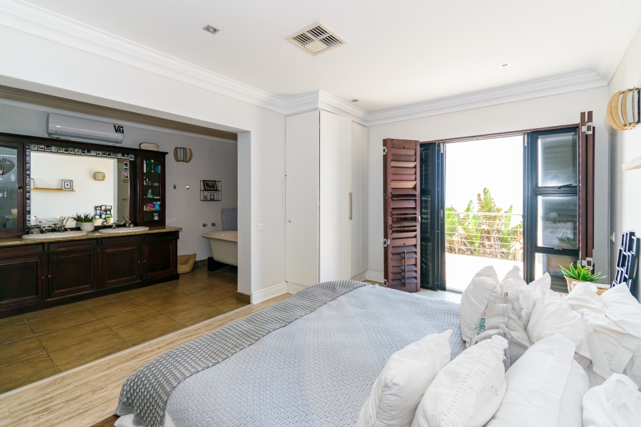 5 Bedroom Property for Sale in Salt Rock KwaZulu-Natal