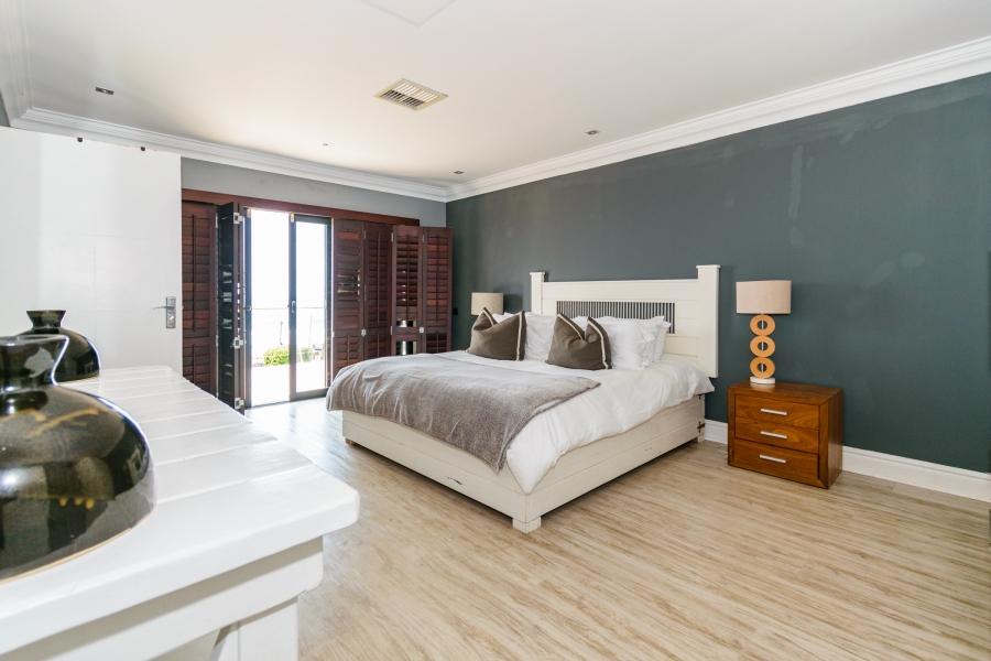 5 Bedroom Property for Sale in Salt Rock KwaZulu-Natal