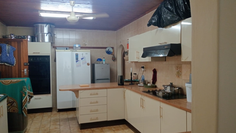 5 Bedroom Property for Sale in Veld En Vlei KwaZulu-Natal
