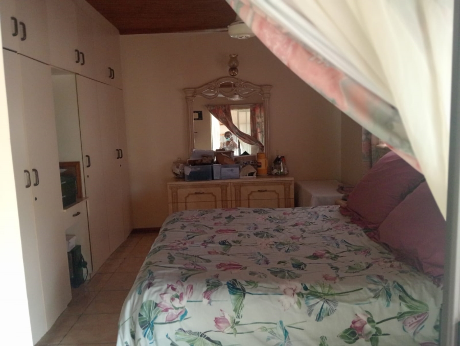 5 Bedroom Property for Sale in Veld En Vlei KwaZulu-Natal