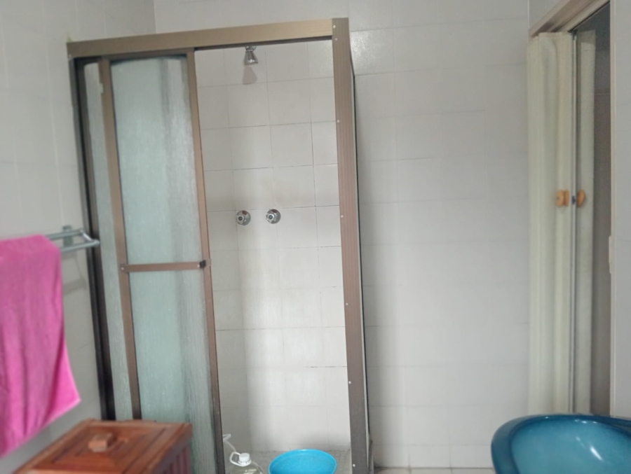 5 Bedroom Property for Sale in Veld En Vlei KwaZulu-Natal