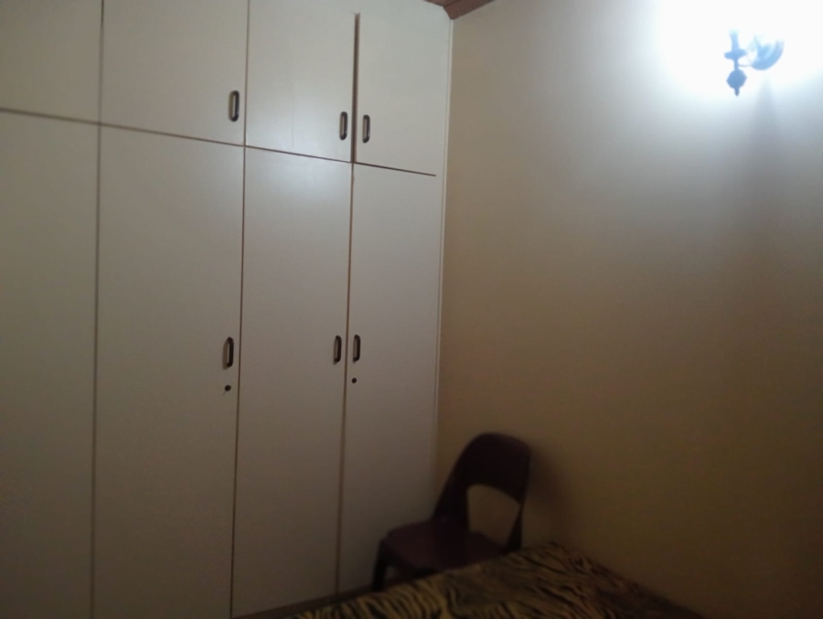 5 Bedroom Property for Sale in Veld En Vlei KwaZulu-Natal
