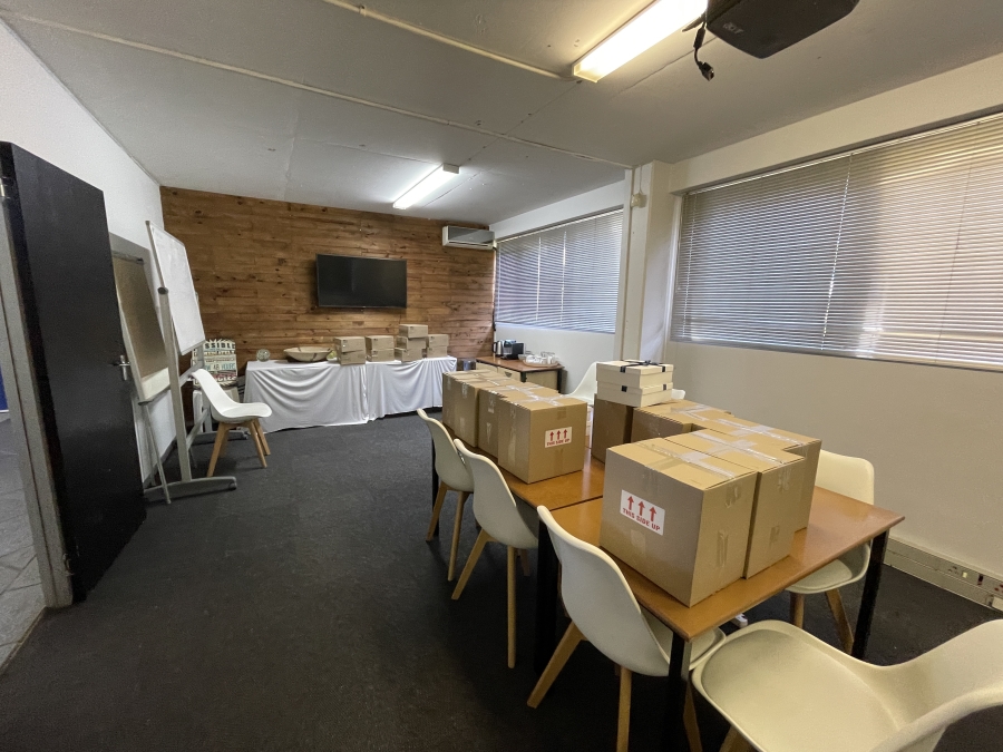 To Let Commercial Property for Rent in Riverhorse Valley KwaZulu-Natal