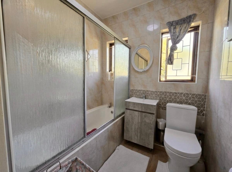 3 Bedroom Property for Sale in Essenwood KwaZulu-Natal