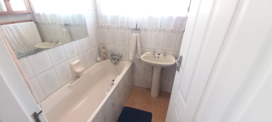3 Bedroom Property for Sale in Glenmore KwaZulu-Natal