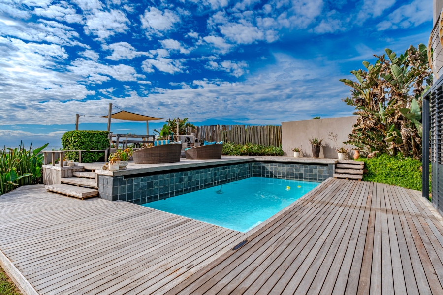 5 Bedroom Property for Sale in Salt Rock KwaZulu-Natal