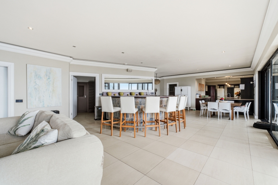 5 Bedroom Property for Sale in Salt Rock KwaZulu-Natal