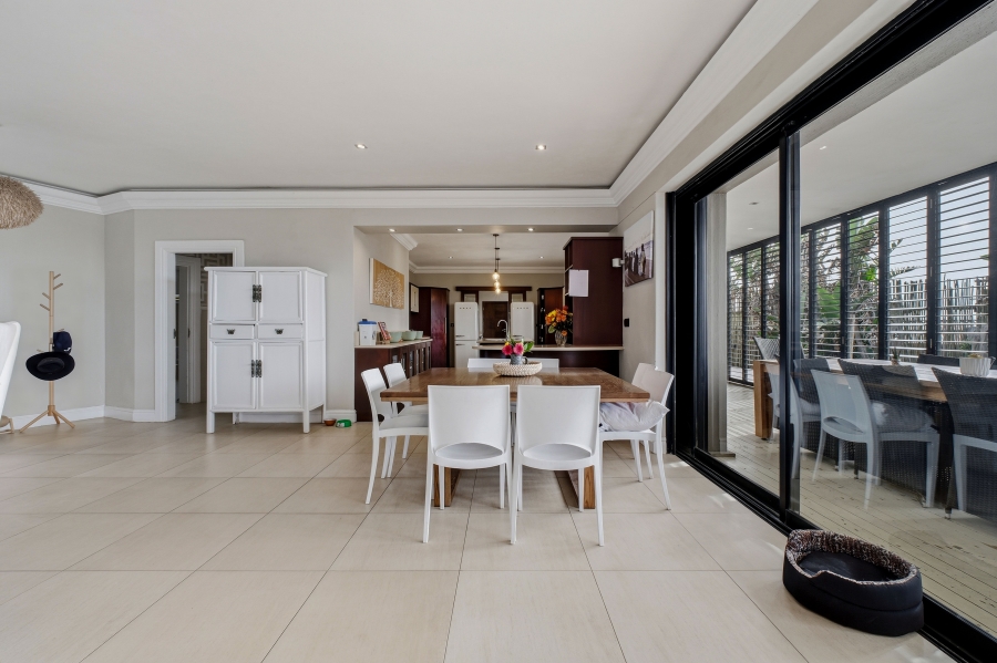 5 Bedroom Property for Sale in Salt Rock KwaZulu-Natal