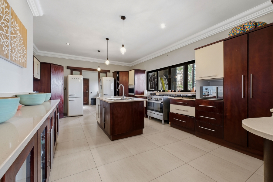 5 Bedroom Property for Sale in Salt Rock KwaZulu-Natal