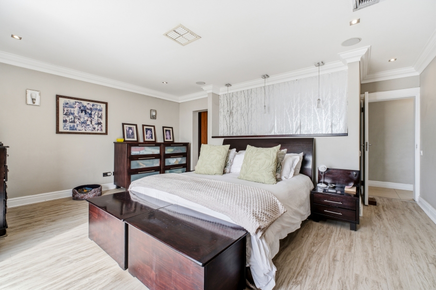 5 Bedroom Property for Sale in Salt Rock KwaZulu-Natal