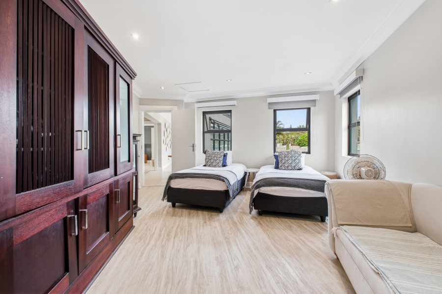 5 Bedroom Property for Sale in Salt Rock KwaZulu-Natal
