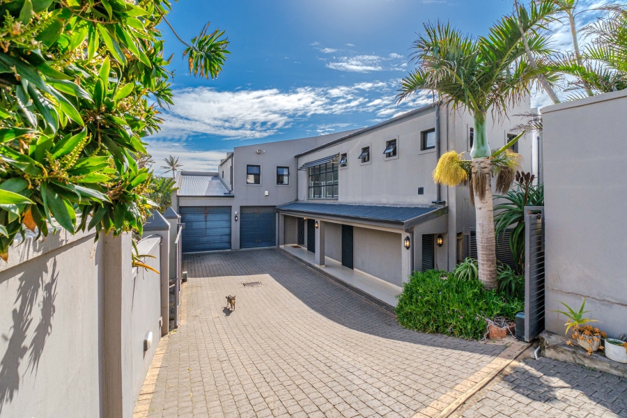 5 Bedroom Property for Sale in Salt Rock KwaZulu-Natal