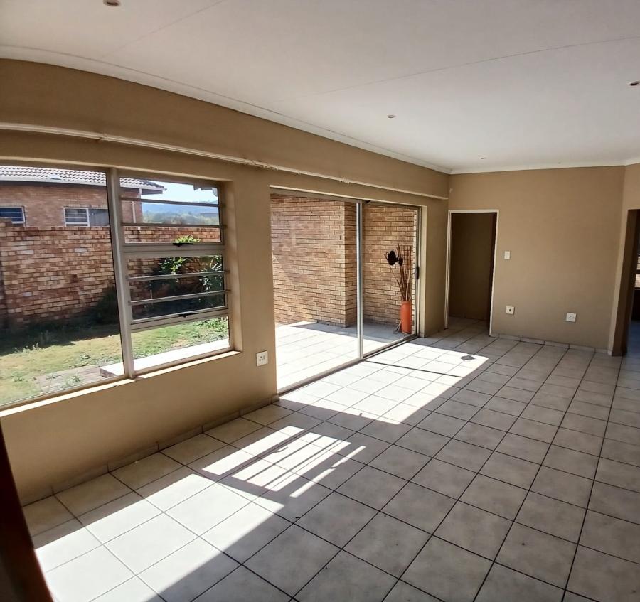 To Let 3 Bedroom Property for Rent in Pioneer Park KwaZulu-Natal