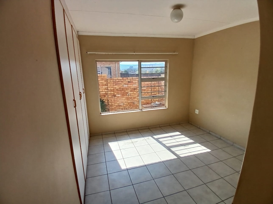 To Let 3 Bedroom Property for Rent in Pioneer Park KwaZulu-Natal