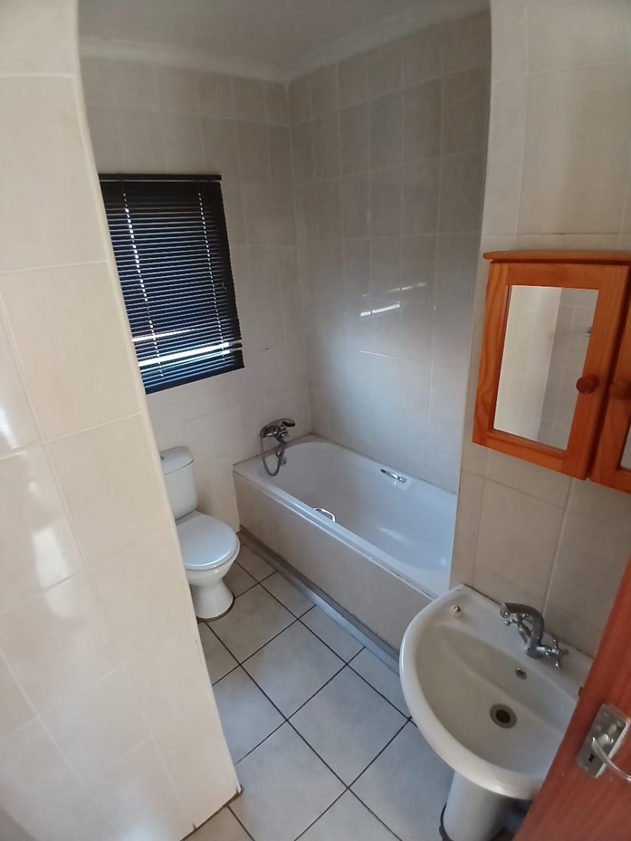 To Let 3 Bedroom Property for Rent in Pioneer Park KwaZulu-Natal