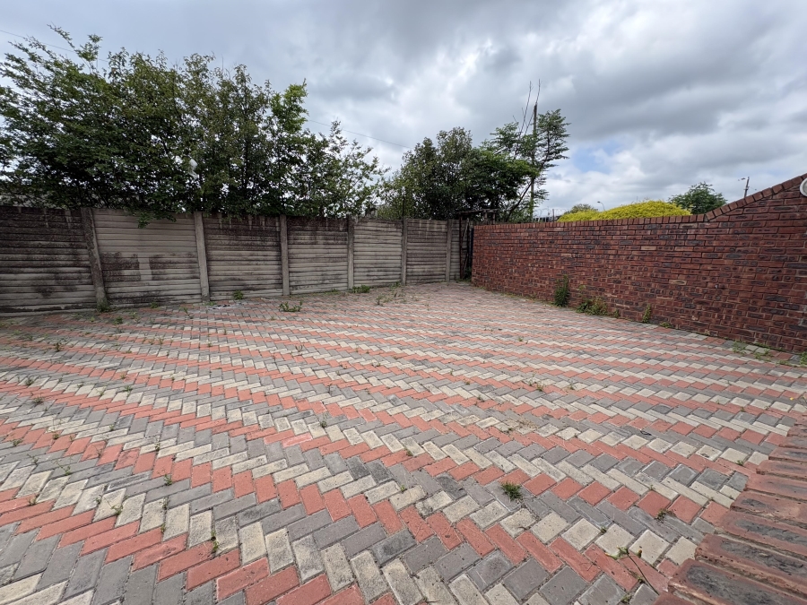 To Let 3 Bedroom Property for Rent in Newcastle KwaZulu-Natal