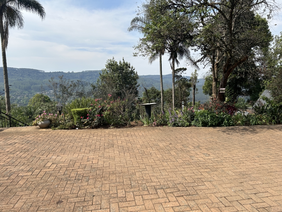 To Let 2 Bedroom Property for Rent in Worlds View KwaZulu-Natal