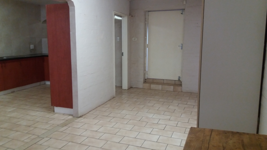 To Let 2 Bedroom Property for Rent in Worlds View KwaZulu-Natal