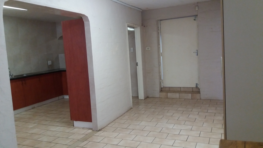 To Let 2 Bedroom Property for Rent in Worlds View KwaZulu-Natal
