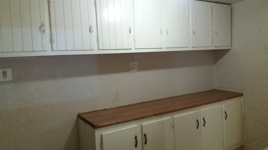 To Let 2 Bedroom Property for Rent in Worlds View KwaZulu-Natal