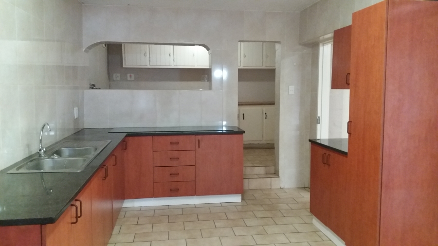 To Let 2 Bedroom Property for Rent in Worlds View KwaZulu-Natal