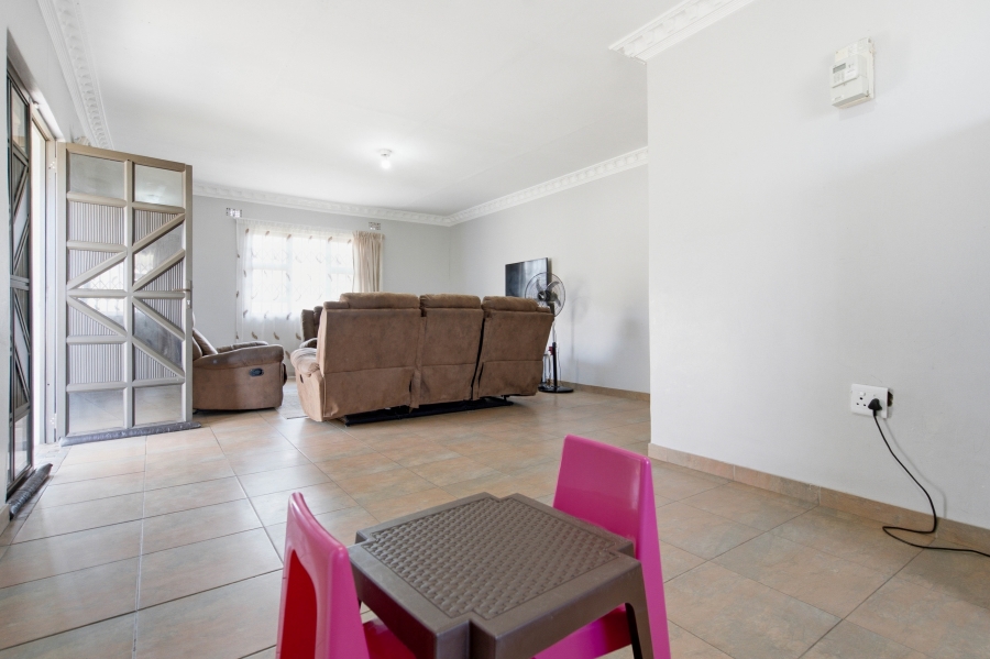 3 Bedroom Property for Sale in Lovu KwaZulu-Natal