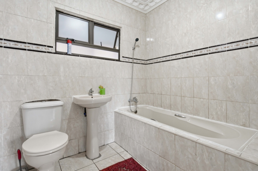 3 Bedroom Property for Sale in Lovu KwaZulu-Natal