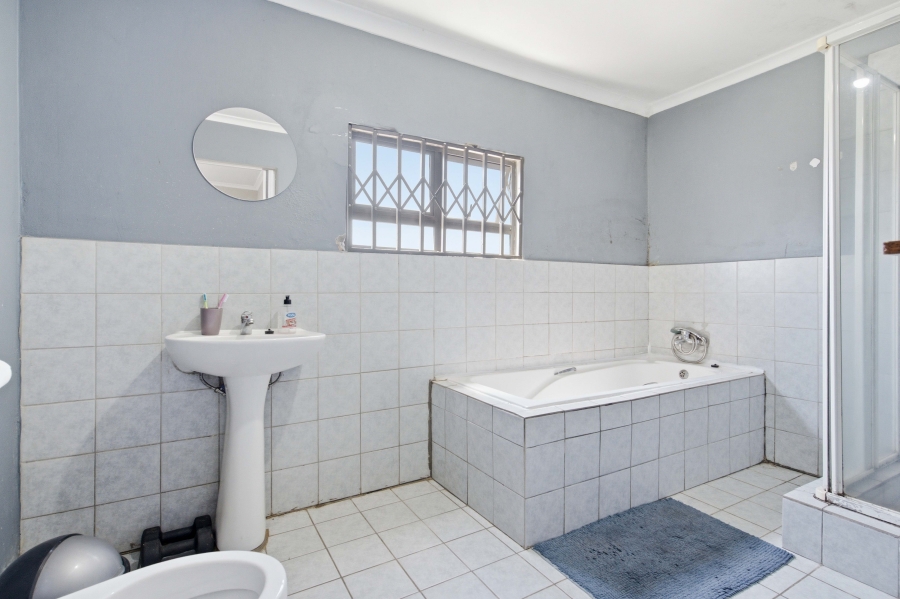 3 Bedroom Property for Sale in Lovu KwaZulu-Natal