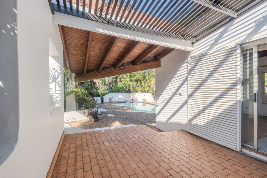 To Let 4 Bedroom Property for Rent in Umhlanga KwaZulu-Natal