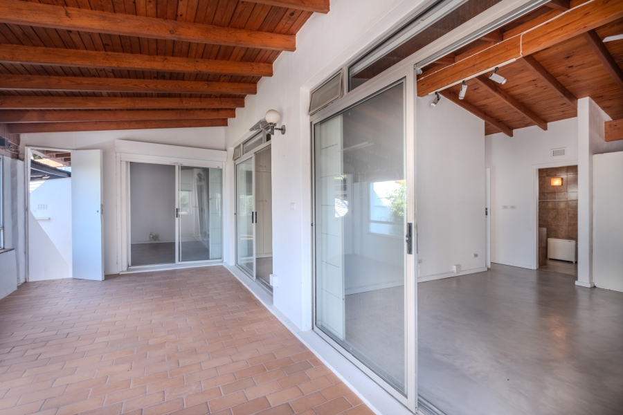 To Let 4 Bedroom Property for Rent in Umhlanga KwaZulu-Natal