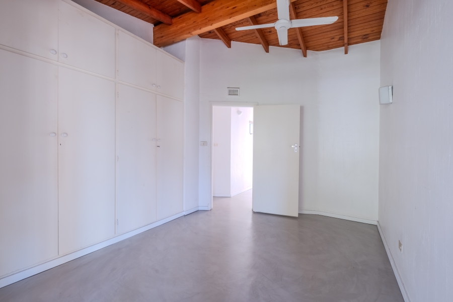 To Let 4 Bedroom Property for Rent in Umhlanga KwaZulu-Natal
