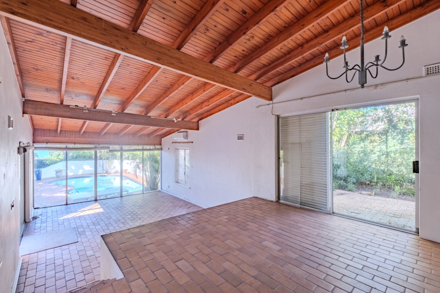 To Let 4 Bedroom Property for Rent in Umhlanga KwaZulu-Natal