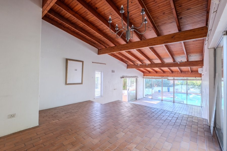 To Let 4 Bedroom Property for Rent in Umhlanga KwaZulu-Natal
