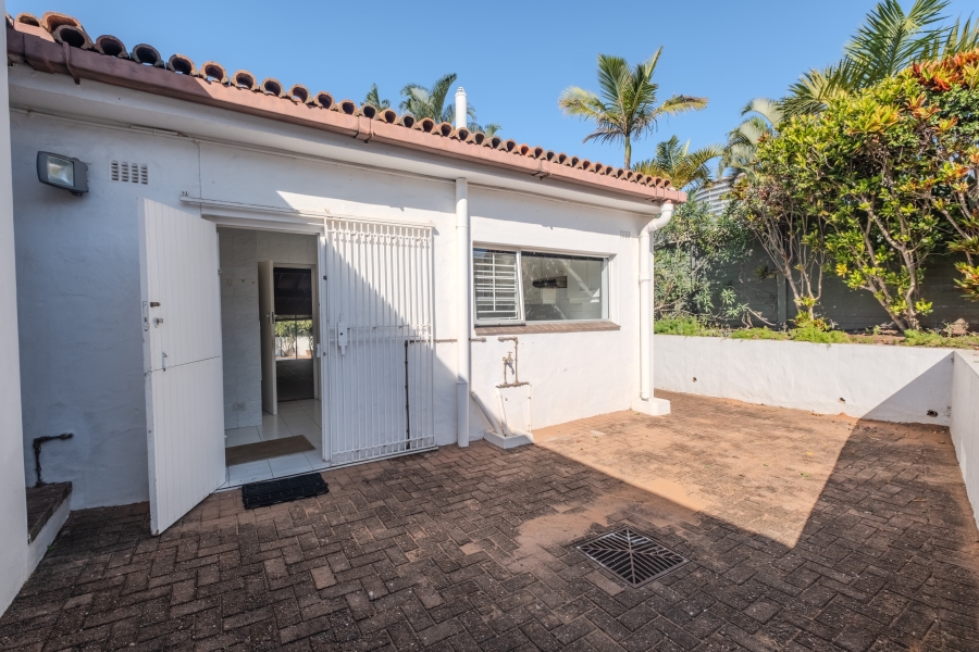 To Let 4 Bedroom Property for Rent in Umhlanga KwaZulu-Natal