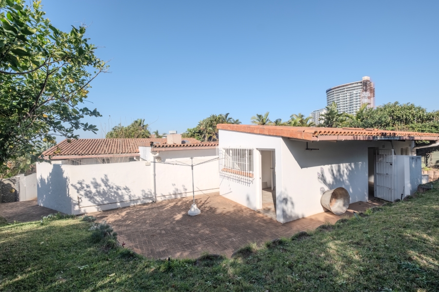 To Let 4 Bedroom Property for Rent in Umhlanga KwaZulu-Natal