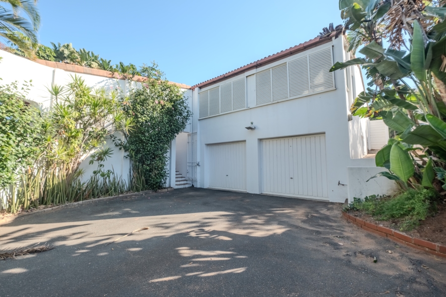 To Let 4 Bedroom Property for Rent in Umhlanga KwaZulu-Natal