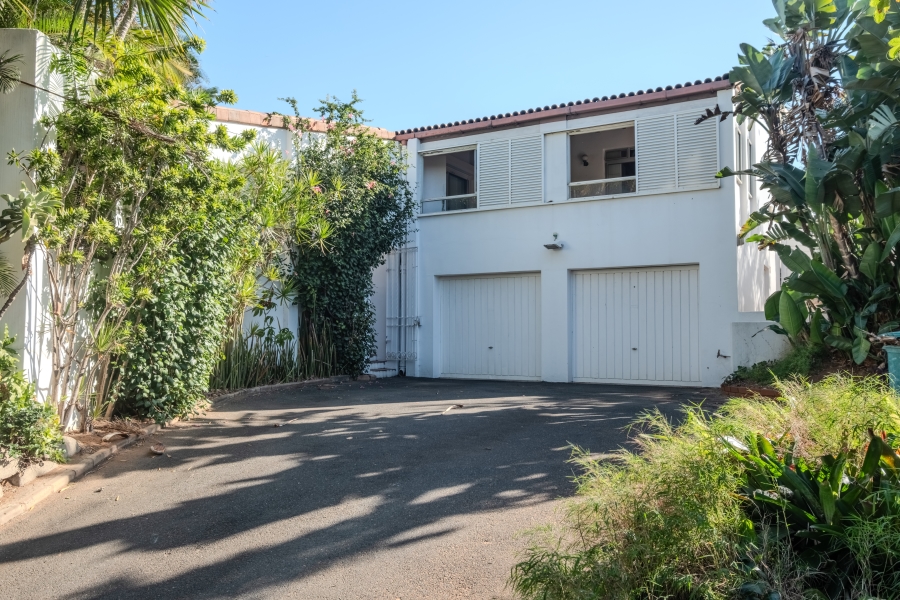 To Let 4 Bedroom Property for Rent in Umhlanga KwaZulu-Natal