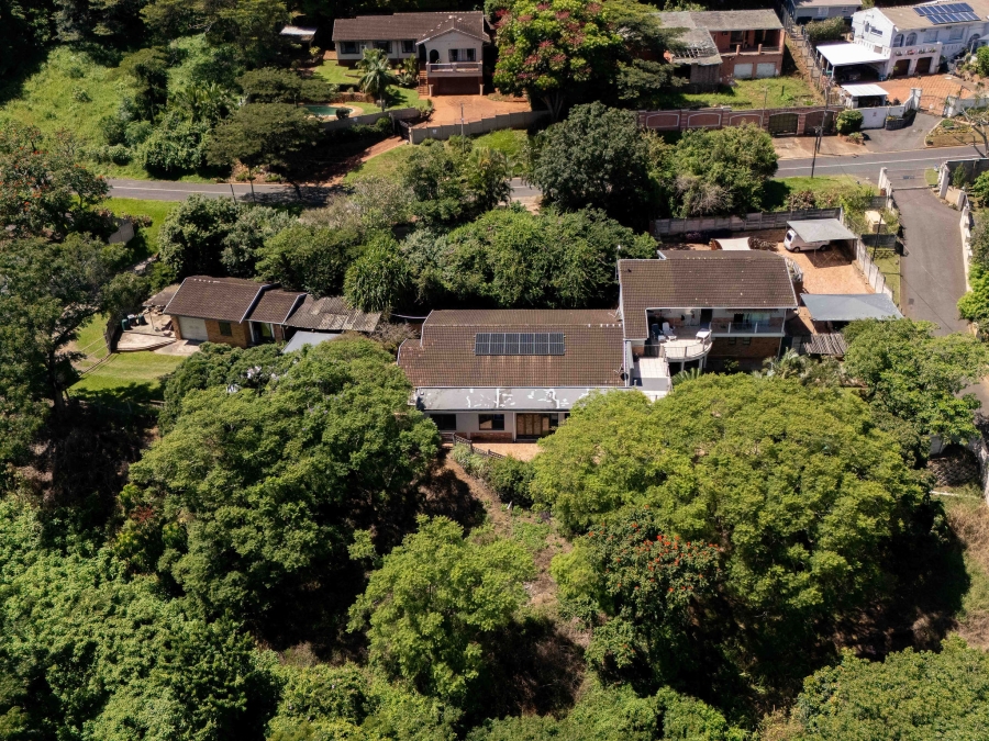 6 Bedroom Property for Sale in Amanzimtoti KwaZulu-Natal