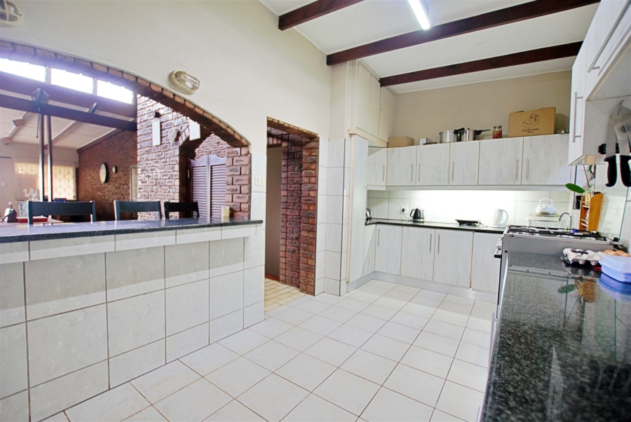 4 Bedroom Property for Sale in Freeland Park KwaZulu-Natal