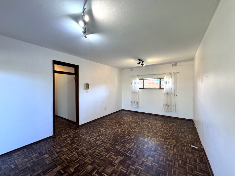 1 Bedroom Property for Sale in Scottburgh Central KwaZulu-Natal