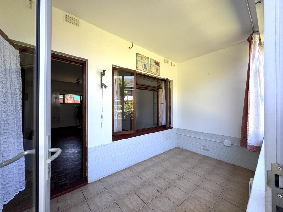 1 Bedroom Property for Sale in Scottburgh Central KwaZulu-Natal